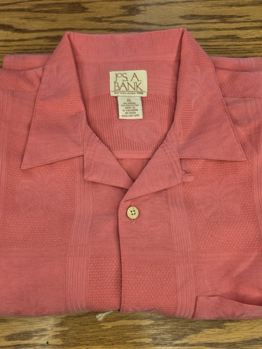 JoS Bank VIP Collection Shirt in Coral and size XL